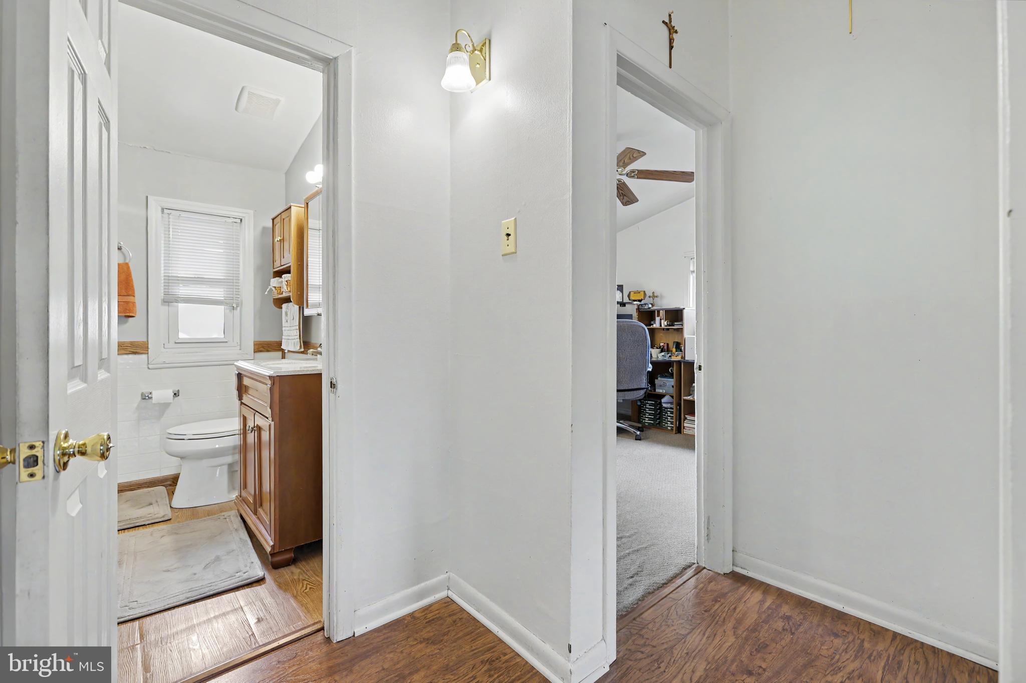 23 Avon Place Maple Shade, NJ 08052 - Photo 26 of 38