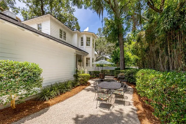 $735,000 | 116 Rosemont Street, St. Simons Island, GA 31522