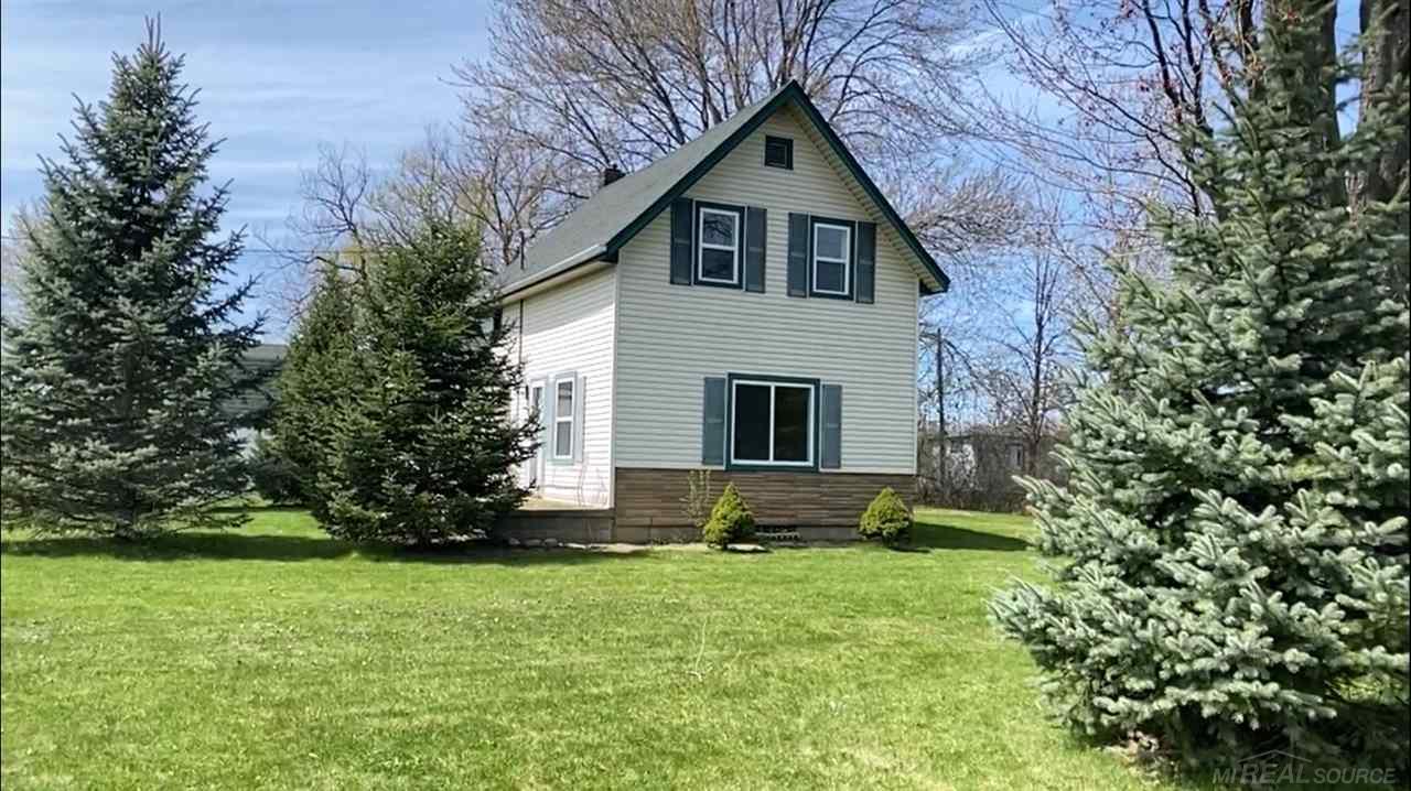 8814 Parker Road Yale, MI 48097 - Photo 1 of 18 Front of house