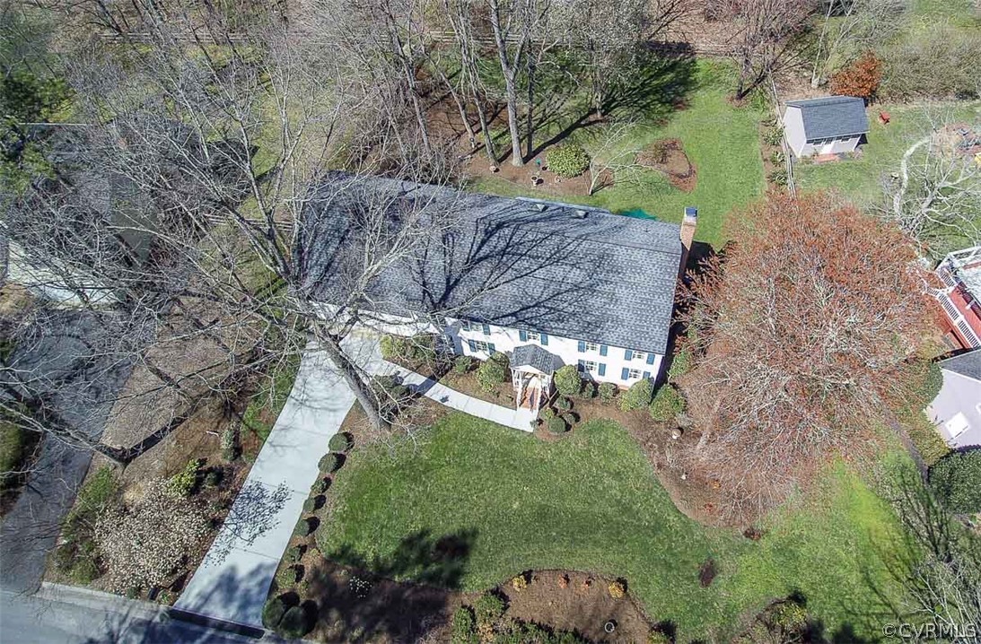 14302 Chimney House Road Midlothian, VA 23112 - Photo 46 of 50 an aerial view of a house with a yard