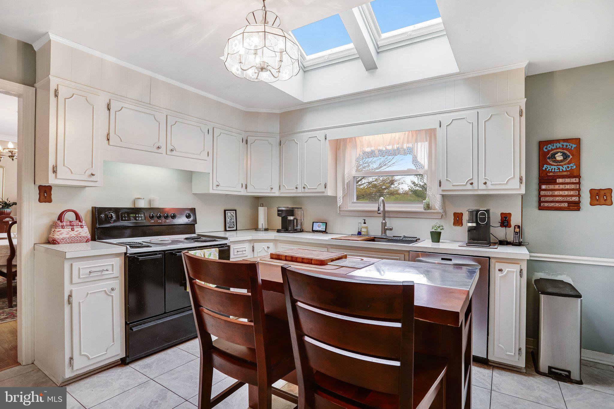 6101 Pembrook Street Frederick, MD 21704 - Photo 4 of 23