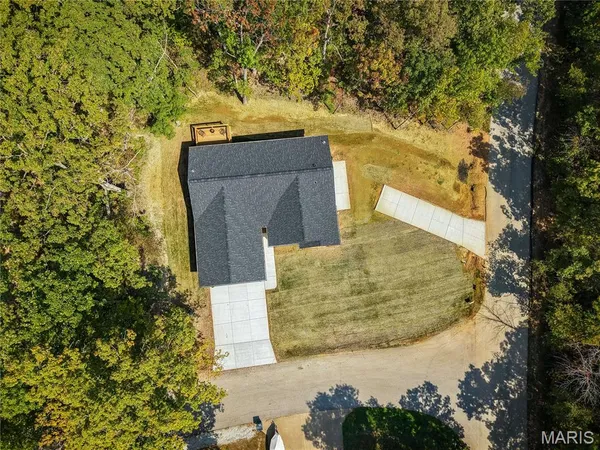 $445,000 | 6103 Union Drive, Hillsboro, MO 63050