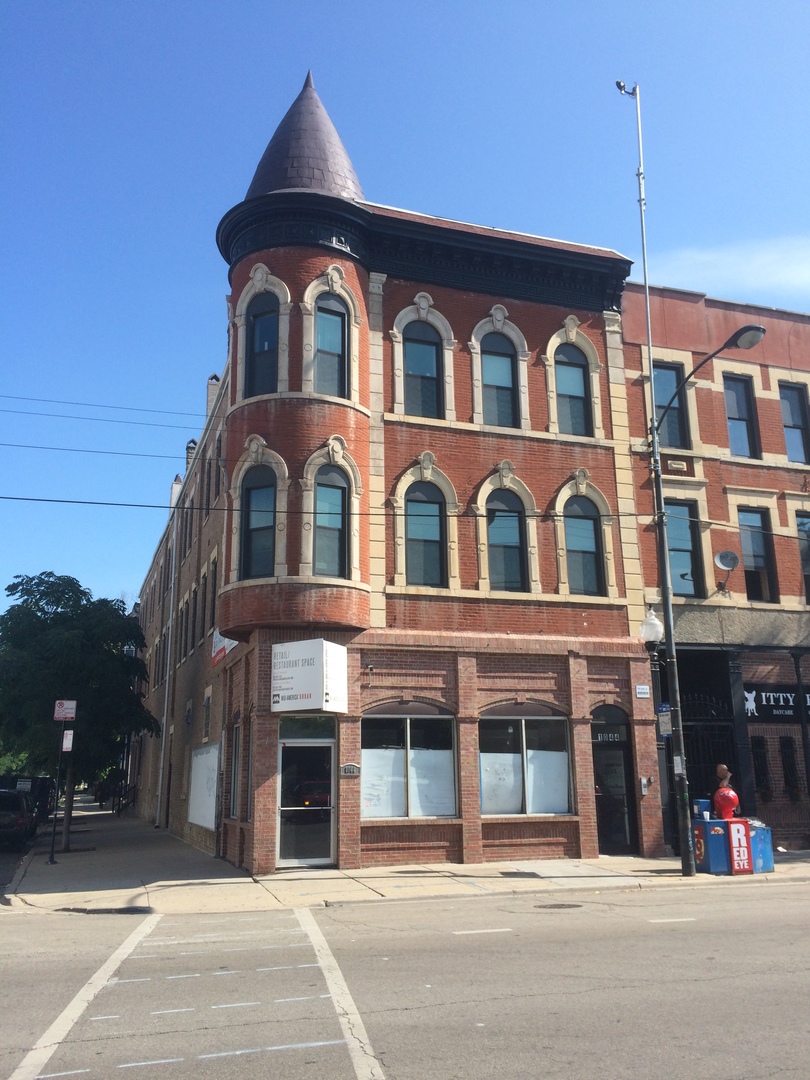 a front view of a building