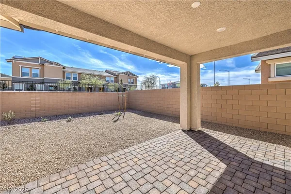 $2,682 | 497 Chestnut Falcon Avenue, Henderson, NV 89011