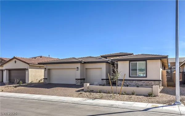 $2,682 | 497 Chestnut Falcon Avenue, Henderson, NV 89011