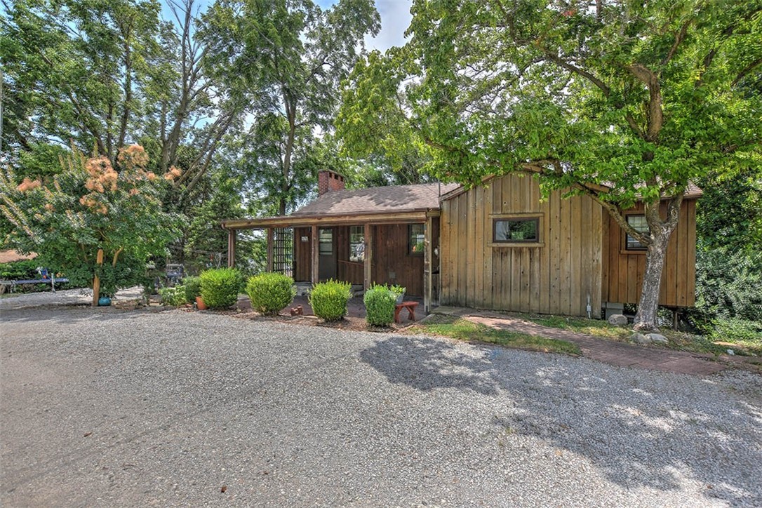 475 North Park Ln Court Decatur, IL 62521 - Photo 2 of 32 Gallery Image 2