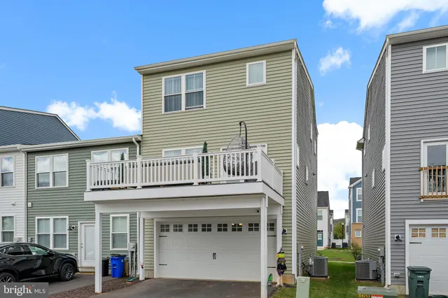 a view of building with a street