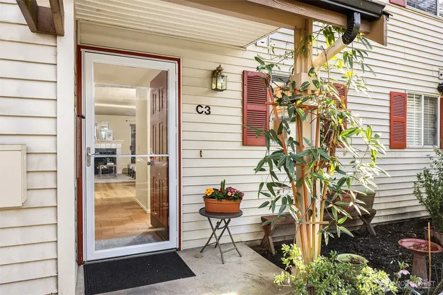 $425,000 | 15600 116th Avenue Northeast, Unit C3, Bothell, WA 98011