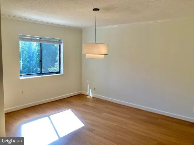 a close view of sink and tap