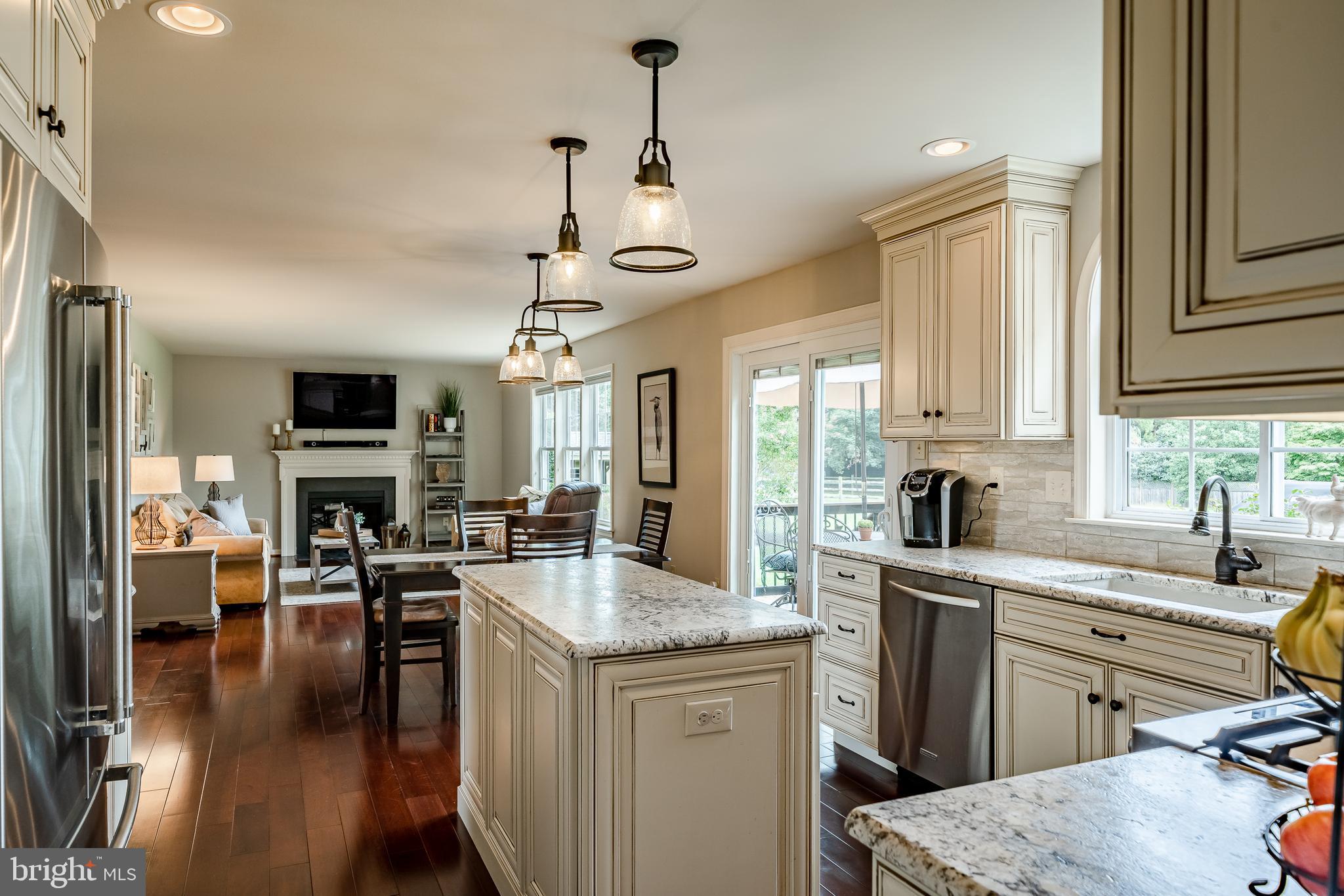 1252 Longmeadow Road Garnet Valley, PA 19060 - Photo 9 of 51