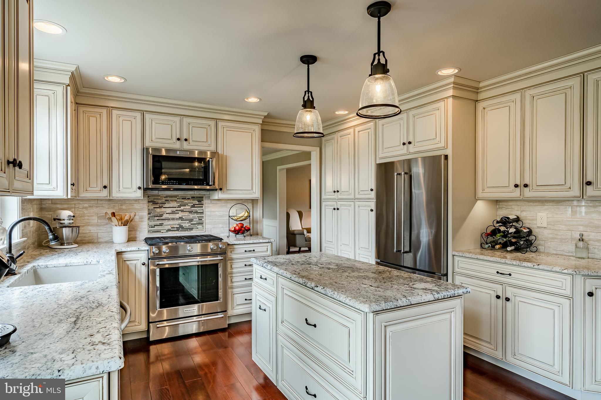 1252 Longmeadow Road Garnet Valley, PA 19060 - Photo 10 of 51
