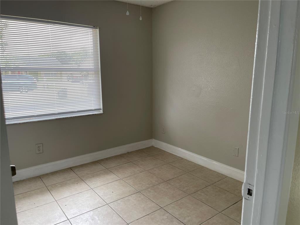 4321 Chateau Road Orlando, FL 32808 - Photo 17 of 26