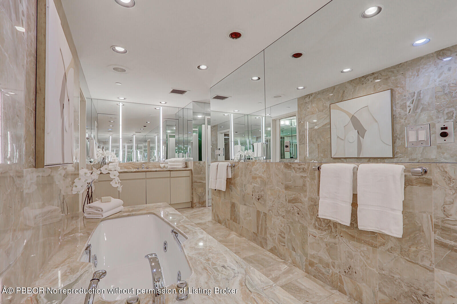 2 North Breakers Row, Unit N45 Palm Beach, FL 33480 - Photo 19 of 25 Priary Bathroom