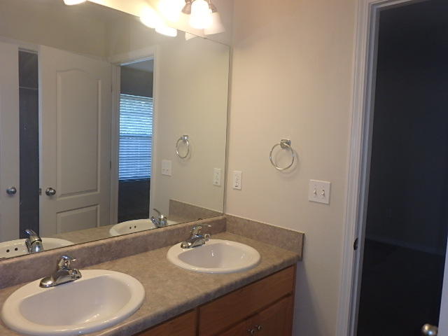 214 Raptor Drive Crestview, FL 32536 - Photo 26 of 47 Bathroom 2-4