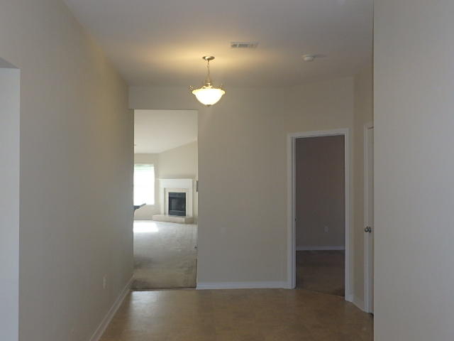 214 Raptor Drive Crestview, FL 32536 - Photo 4 of 47 Foyer 3