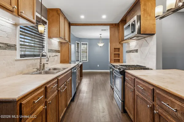 $250,000 | 221 Belaire Drive, Pearl, MS 39208