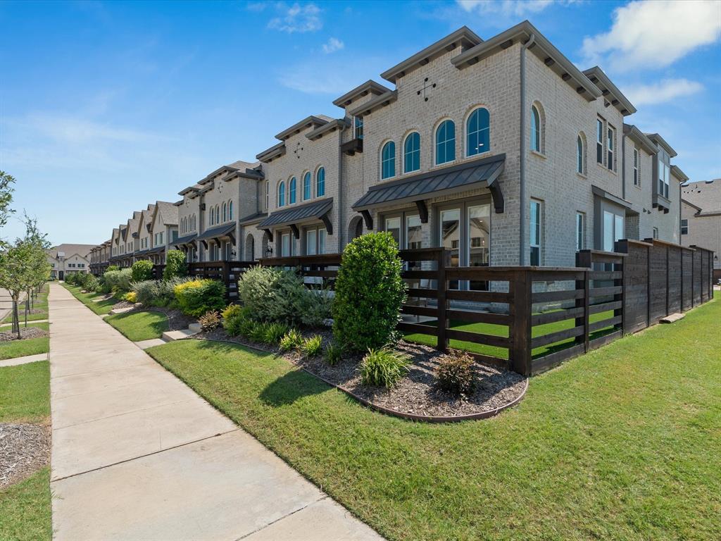 3700 Queen Road Sherman, TX 75090 - Photo 1 of 32 Gallery Image 1