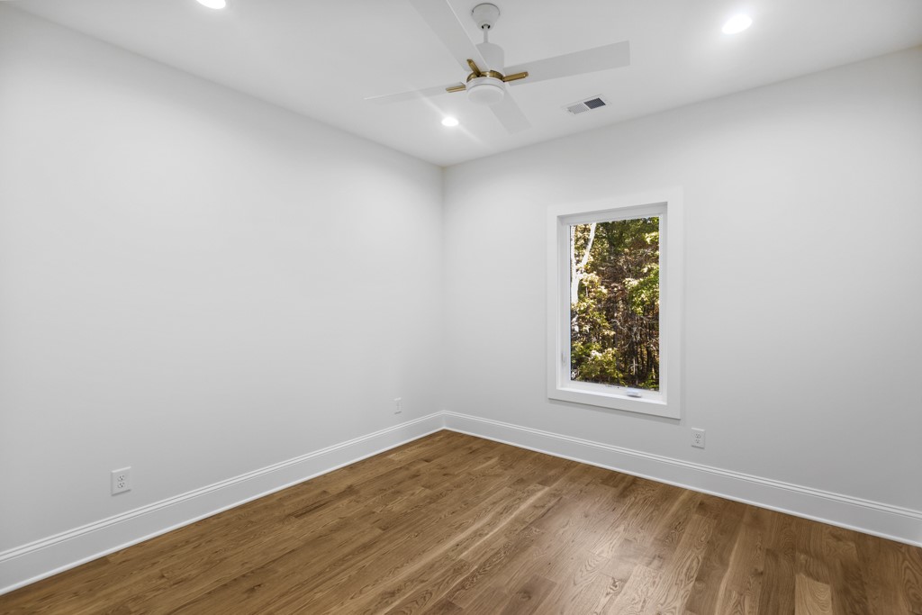 12 Commodore Drive Salem, SC 29676 - Photo 32 of 41