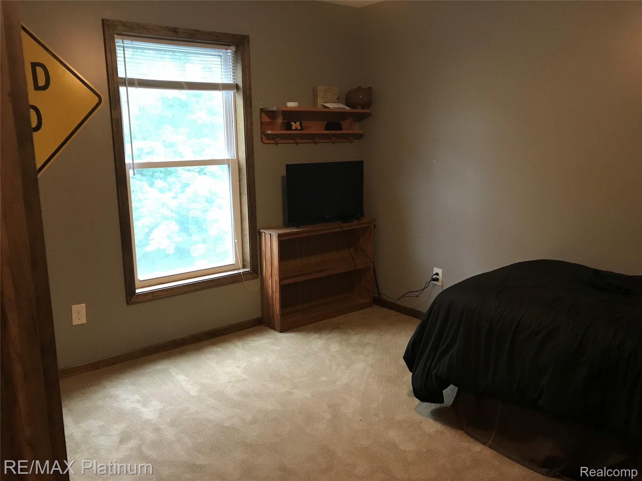 140 Inverness Street Howell, MI 48843 - Photo 27 of 34 BEDROOM 3