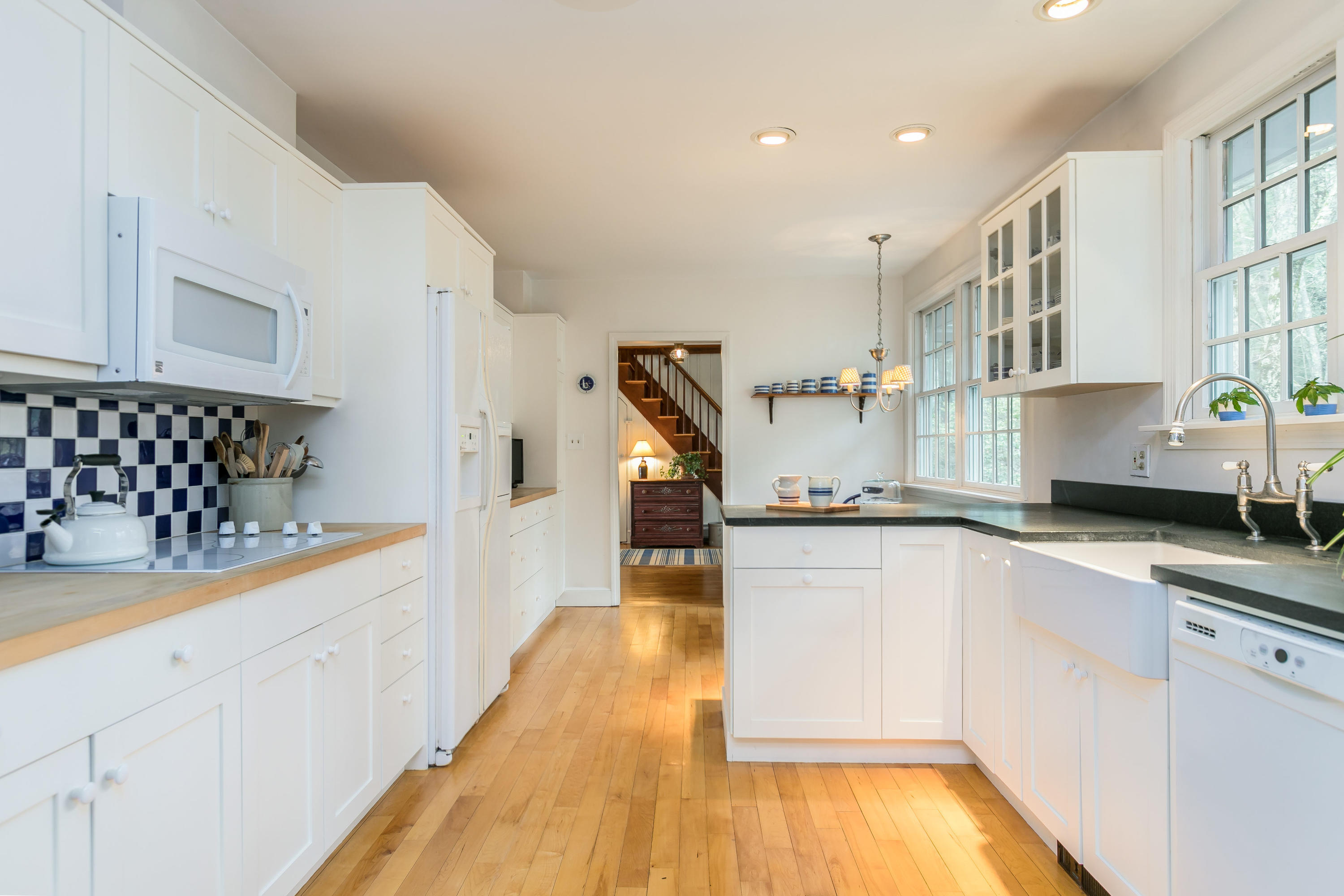 82 Ravine Drive Cumberland Foreside, ME 04110 - Photo 22 of 75 82 Ravine Dr Cumberland-print-023-79-Kit