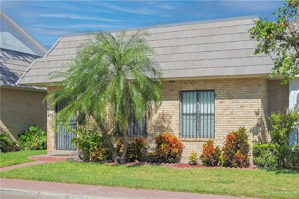 $2,000 | 412 Toronto Avenue, Unit 34, McAllen, TX 78503