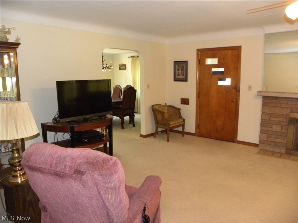 6078 Pearl Road Parma Heights, OH 44130 - Photo 5 of 20