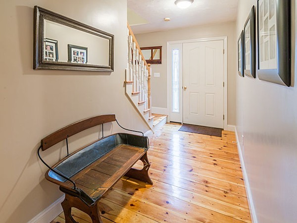 98 Barker Hill Road Townsend, MA 01469 - Photo 2 of 28 Gallery Image 2