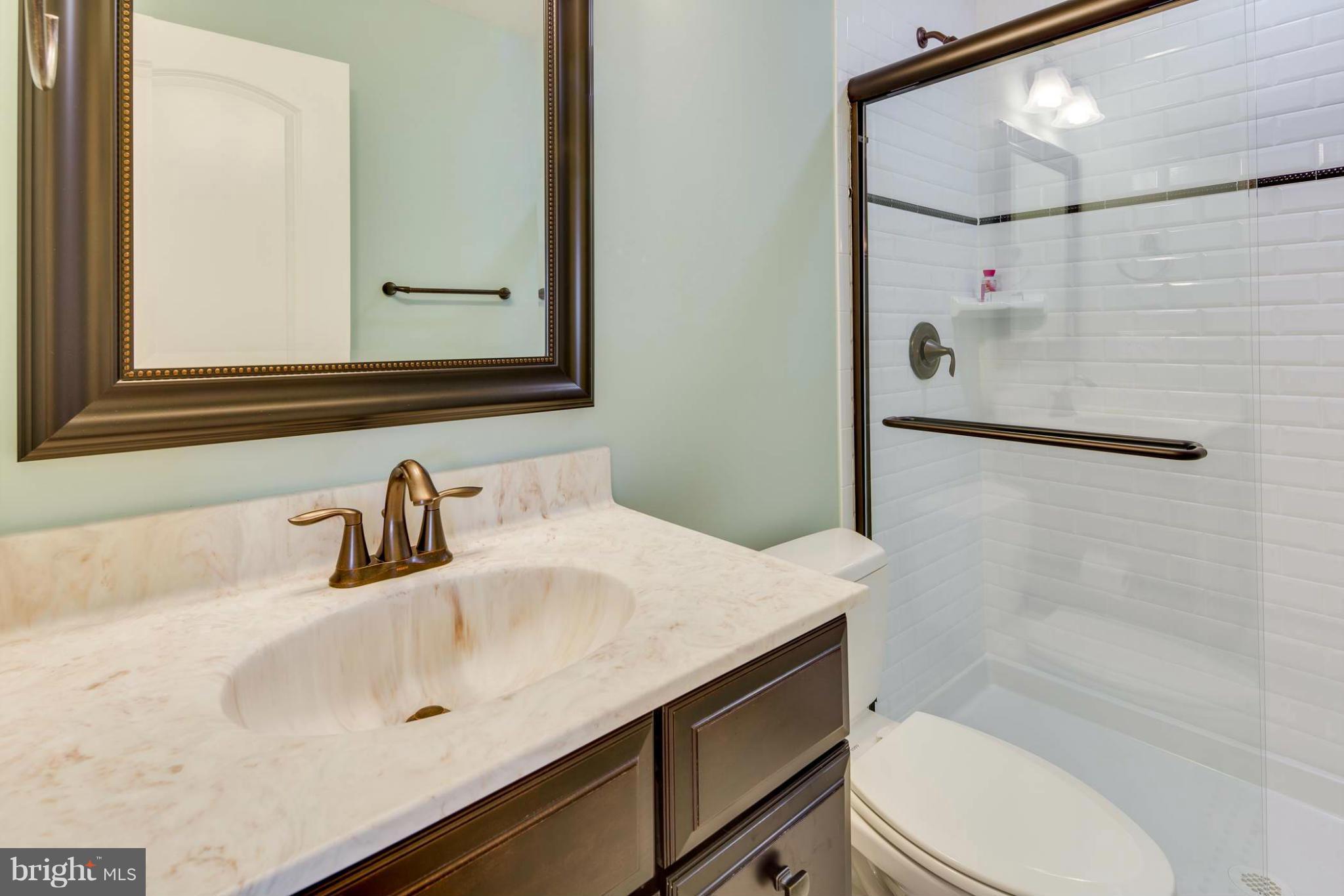 17731 Hardy Road Mount Airy, MD 21771 - Photo 11 of 28 Bath