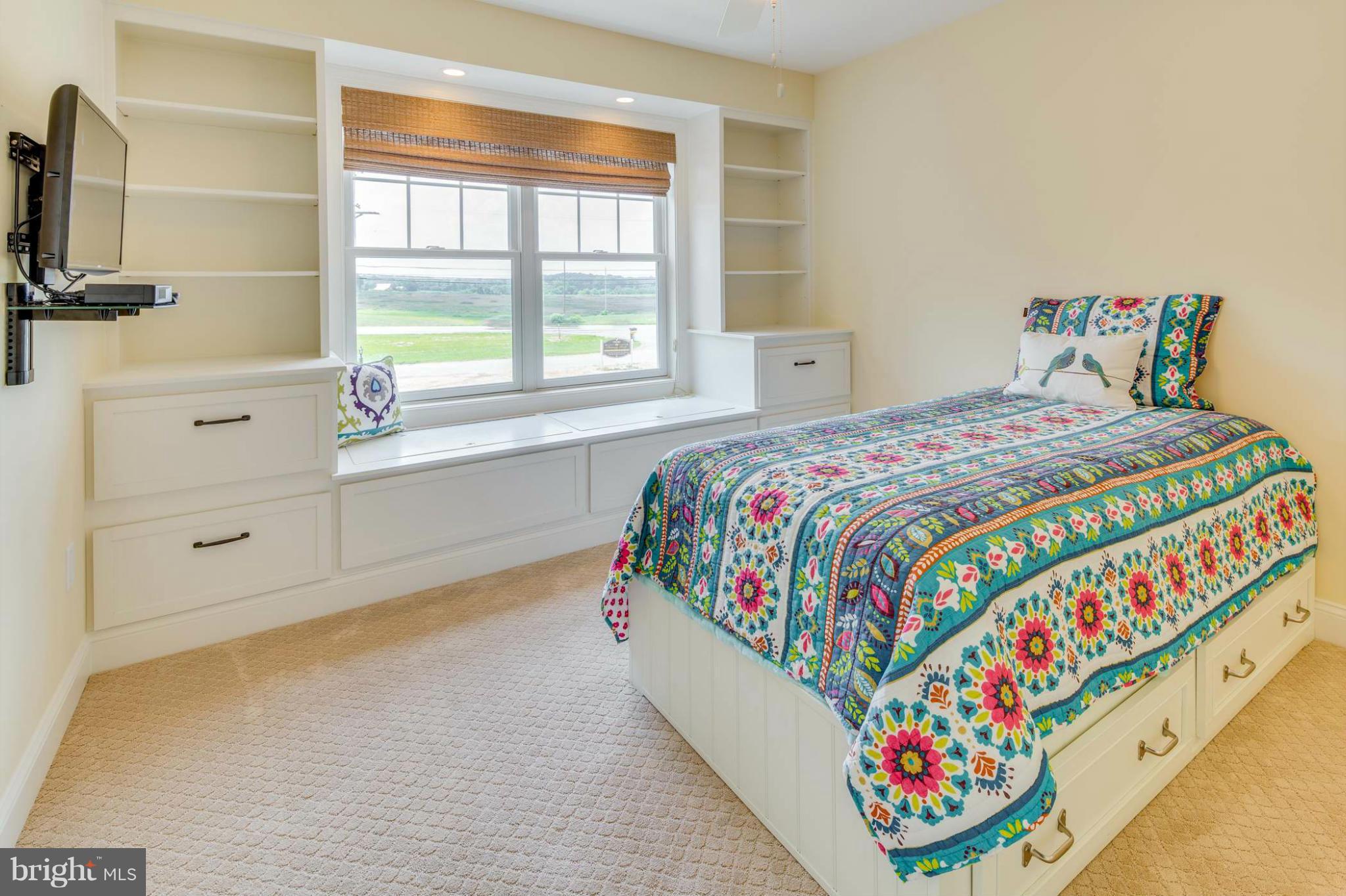 17731 Hardy Road Mount Airy, MD 21771 - Photo 12 of 28 Bedroom