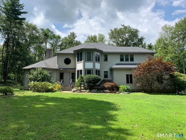 $1,195,000 | 15 Black Pine Ridge, Ridgefield, CT 06877