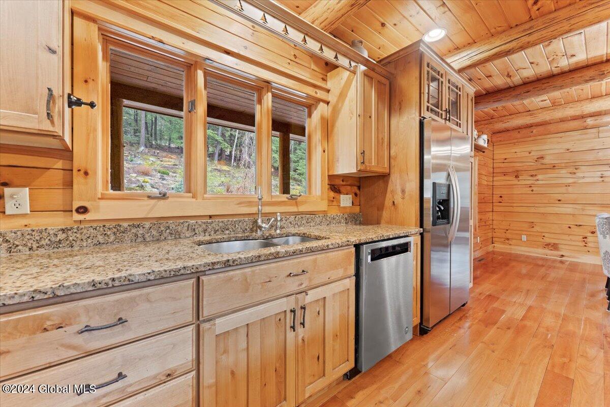 21 Deer Creek Road Bolton, NY 12824 - Photo 17 of 50 25-DOD07727