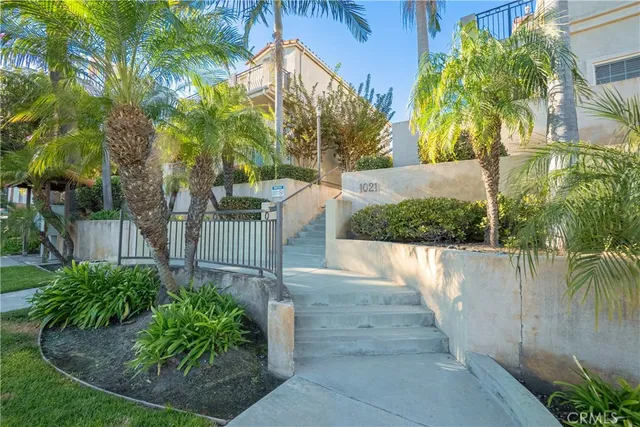 $949,000 | 1021 Cravens Avenue, Unit 9, Torrance, CA 90501
