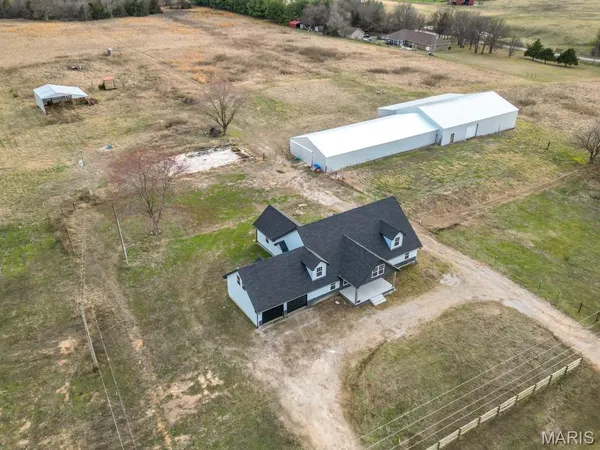 $649,900 | 24110 Evanston Road, Lebanon, MO 65536
