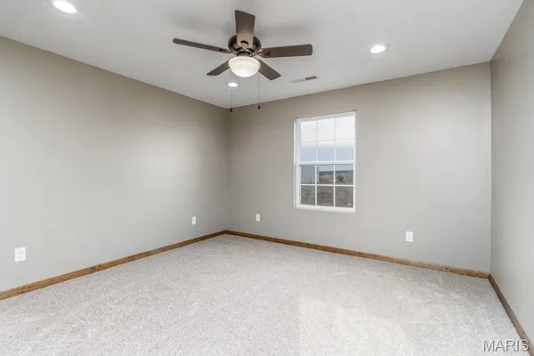$649,900 | 24110 Evanston Road, Lebanon, MO 65536