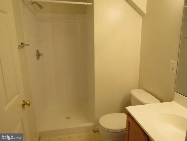 $2,700 | 21076 Bitterroot Terrace, Ashburn, VA 20147