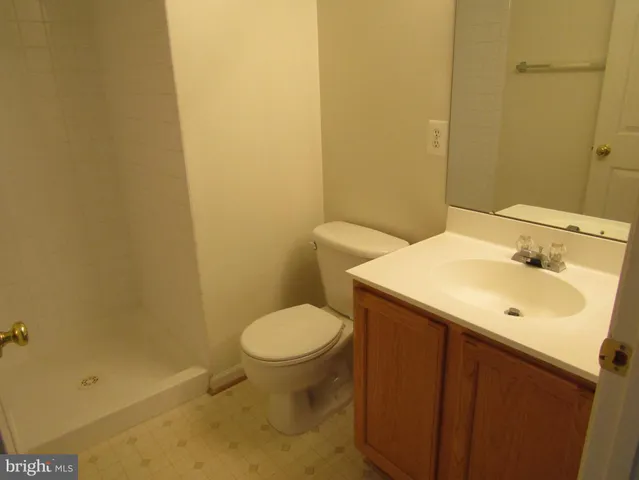 $2,700 | 21076 Bitterroot Terrace, Ashburn, VA 20147