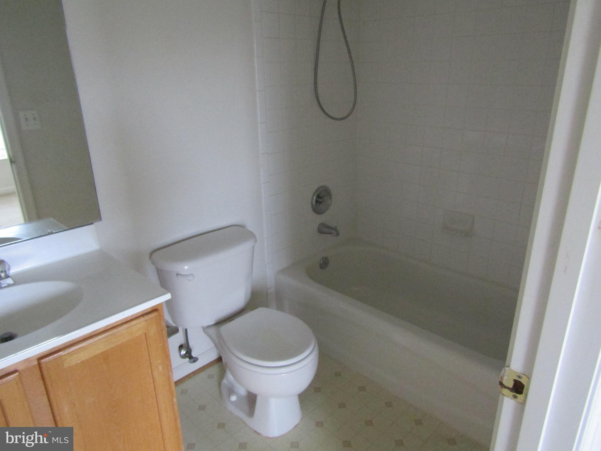 21076 Bitterroot Terrace Ashburn, VA 20147 - Photo 17 of 18