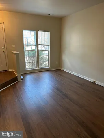 $2,700 | 21076 Bitterroot Terrace, Ashburn, VA 20147