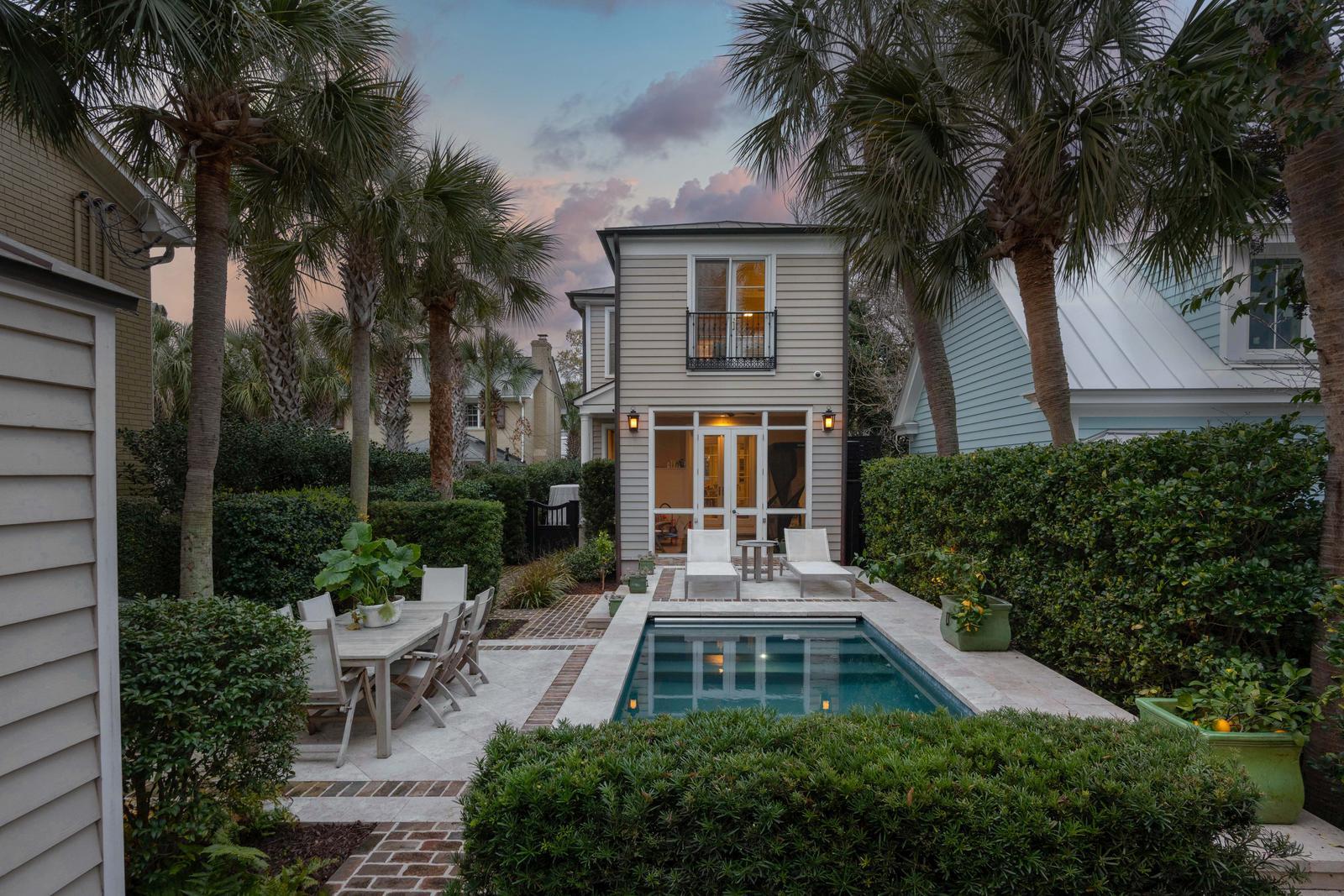 18 Logan Street Charleston, SC 29401 - Photo 1 of 67 18 Logan Street | Charleston, SC