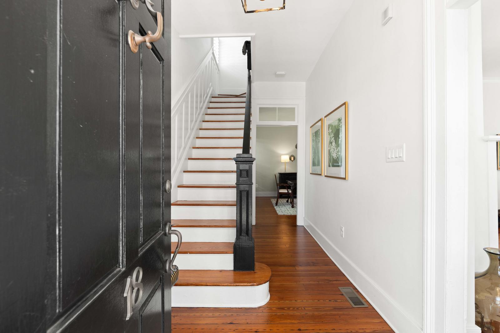 18 Logan Street Charleston, SC 29401 - Photo 12 of 67 Formal Entry