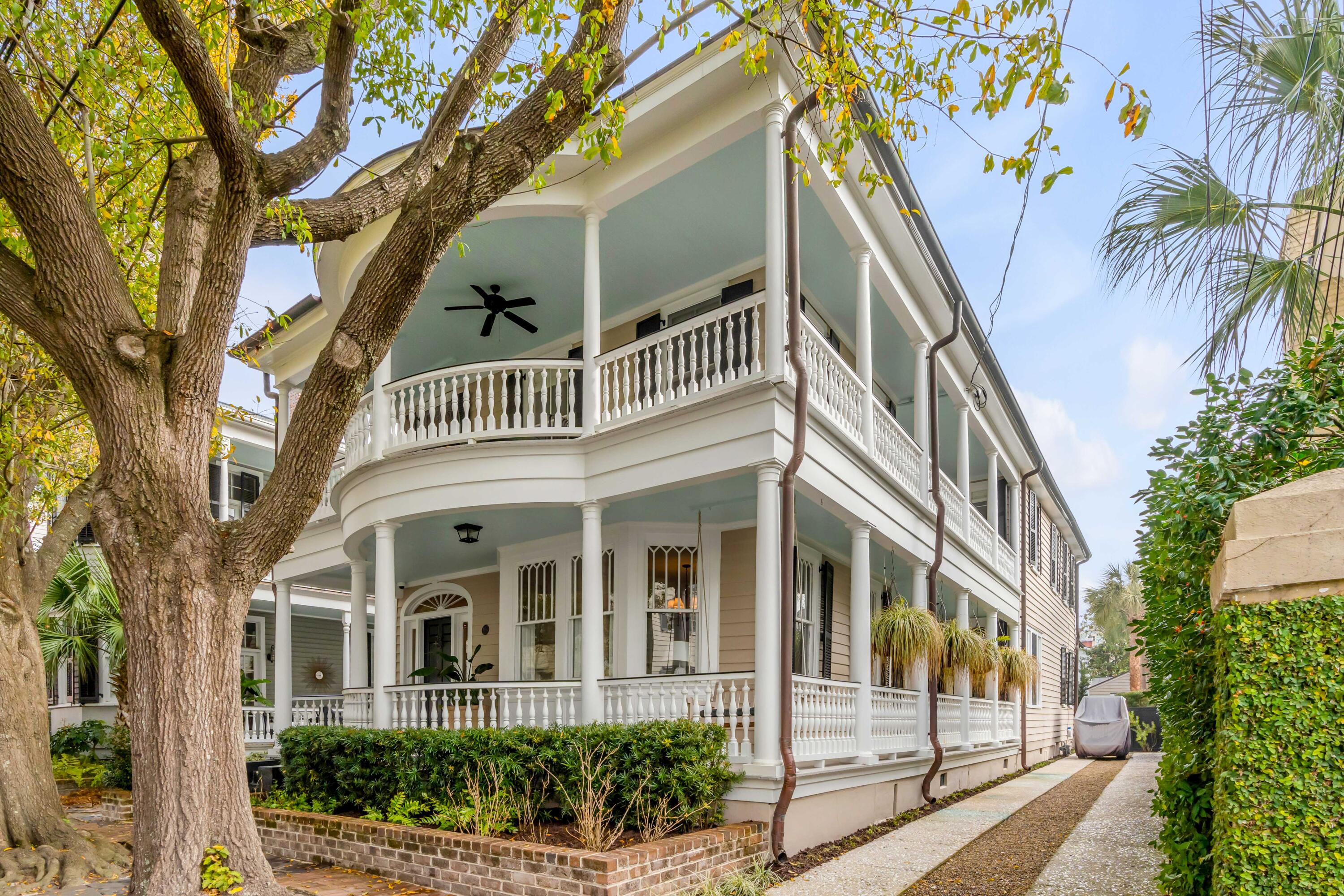 18 Logan Street Charleston, SC 29401 - Photo 4 of 67 18 Logan Street | Charleston, SC
