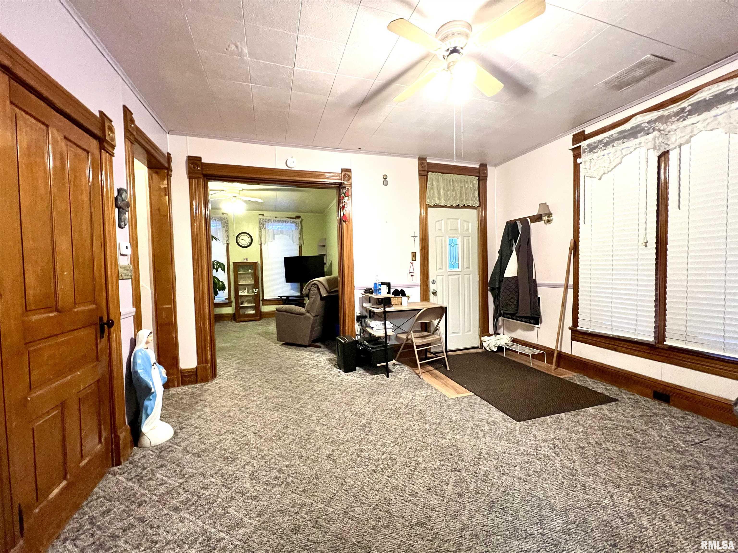 1405 Spring Street Quincy, IL 62301 - Photo 3 of 14