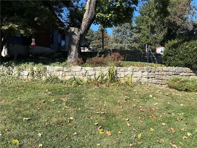 $539,900 | 2103 85th Road Northeast, St. Joseph, MO 64507