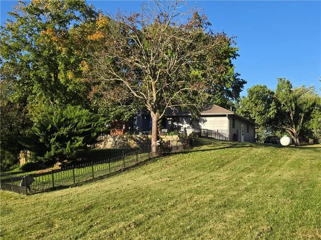 $539,900 | 2103 85th Road Northeast, St. Joseph, MO 64507