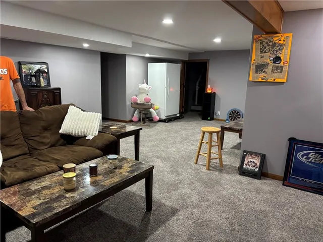 $539,900 | 2103 85th Road Northeast, St. Joseph, MO 64507