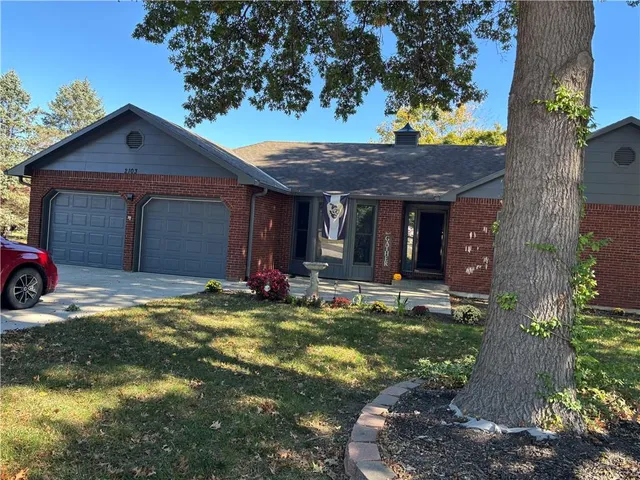 $539,900 | 2103 85th Road Northeast, St. Joseph, MO 64507