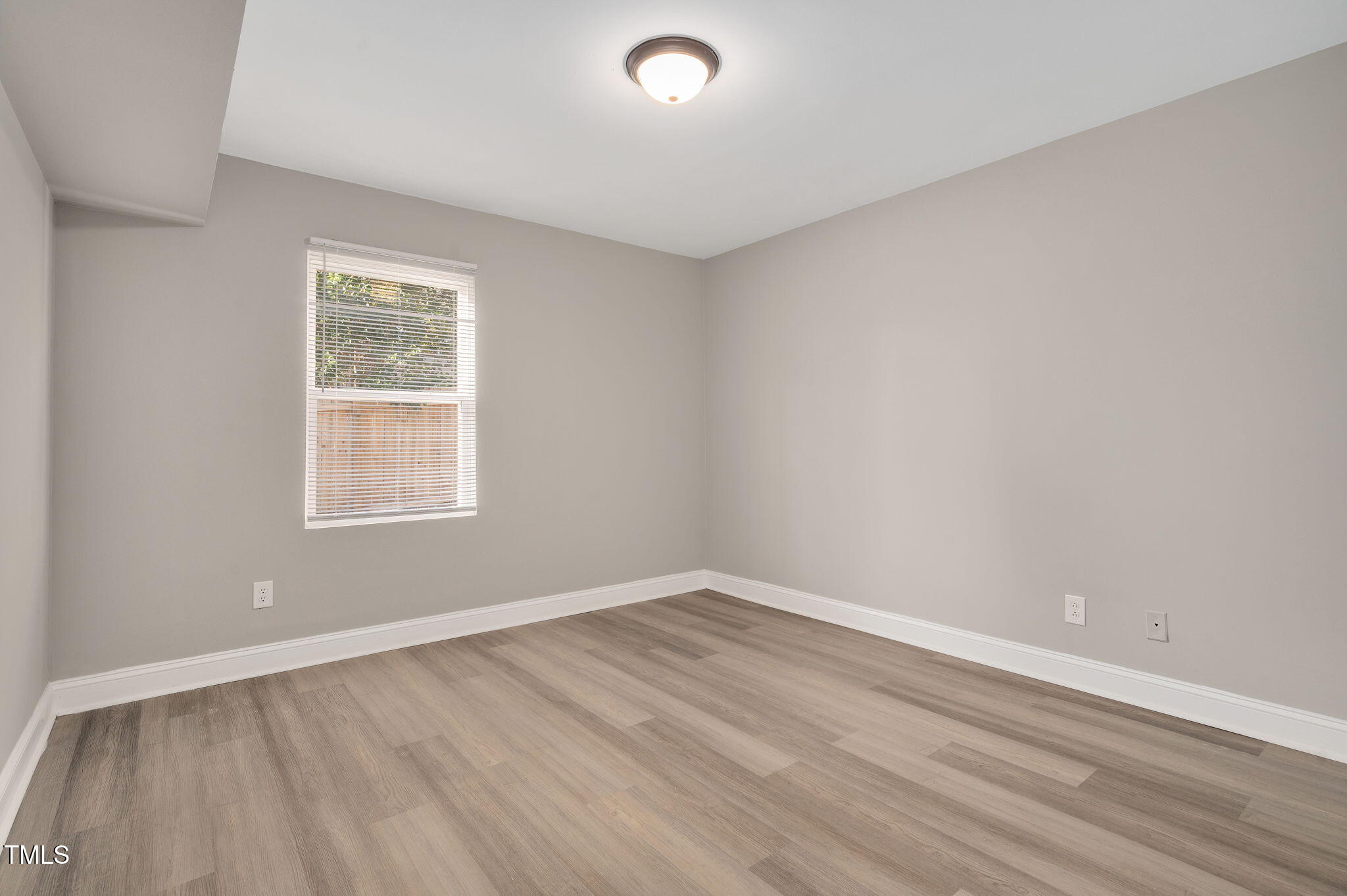 20 Lynn Road Raleigh, NC 27615 - Photo 17 of 32 20 Lynn Road Raleigh_JRKnowles_Photograp