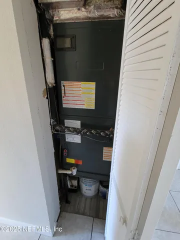 a bathroom with a sink and toilet