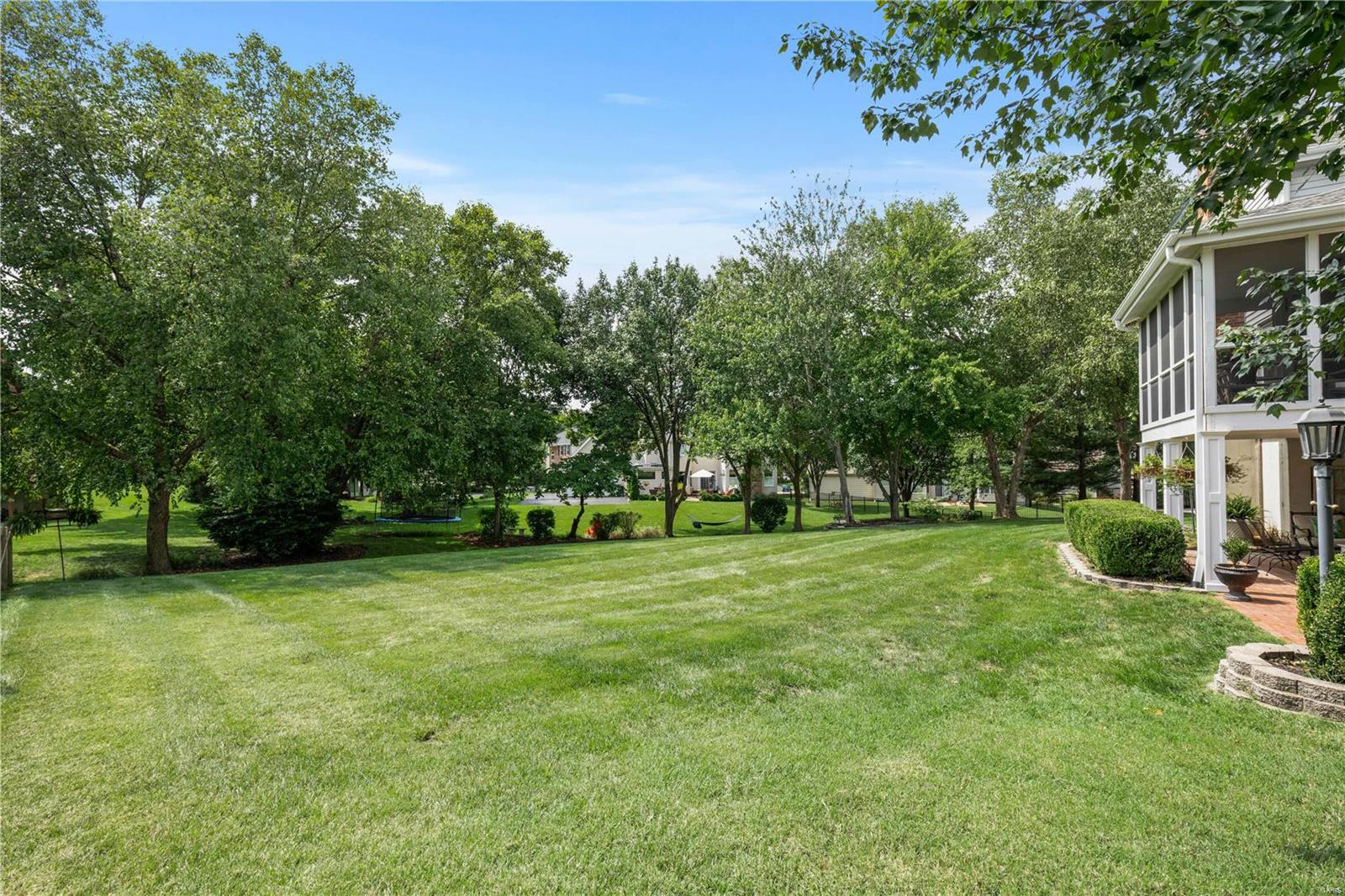 1918 Grayson Ridge Court Chesterfield, MO 63017 - Photo 8 of 49 Gallery Image 8