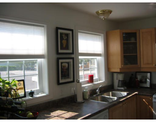 32 Junction Place, Unit 1 Needham, MA 02492 - Photo 8 of 12 Gallery Image 8